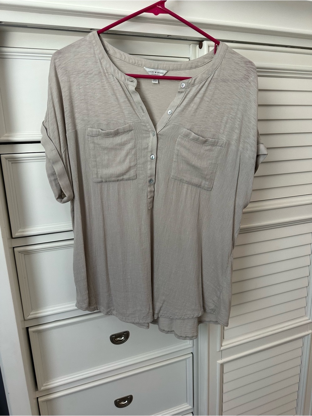 Lucky Brand khaki Button-Neck Women's Top Size Large NWOT